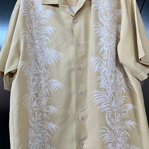 Tommy Bahama Camp Shirt XL Pale Yellow